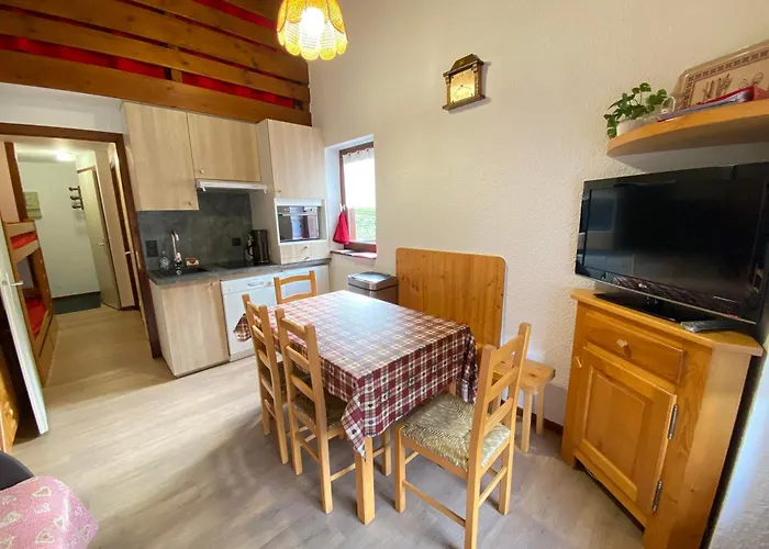 Apartament Florea 8 *